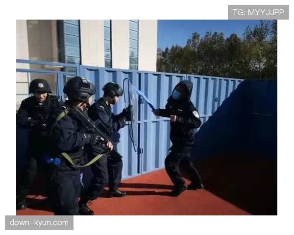 消息:下赛季起,部分场馆将测试新型摄像头系统,用于自动生成战术跑位示意图